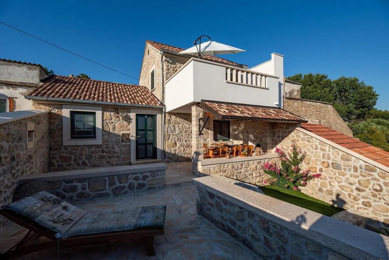 Didov Dvor Villa Ražanac