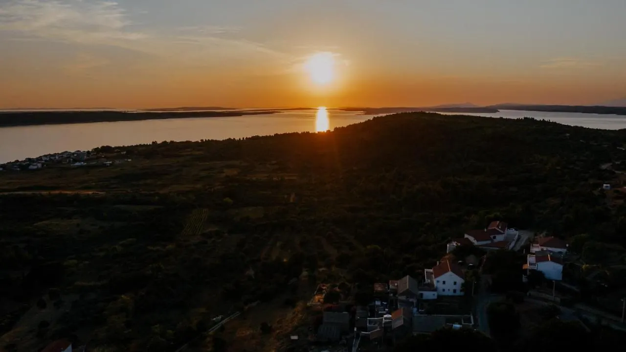 Didov Dvor Villa Ražanac Vakantiehuis