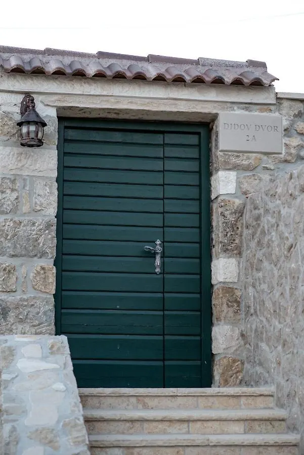Didov Dvor Villa Ražanac Vakantiehuis